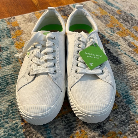 Cariuma Other - Cariuma / Oca Low / size 12 / white